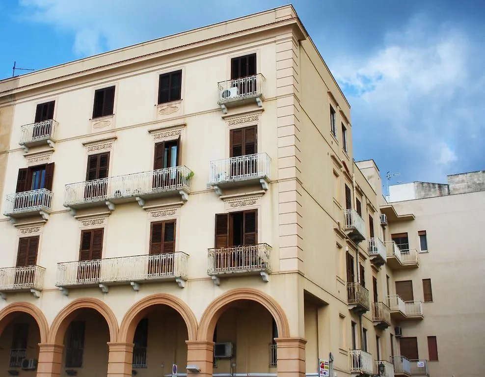 B&B Belveliero - Il Capitano Trapani 3*,  Italy