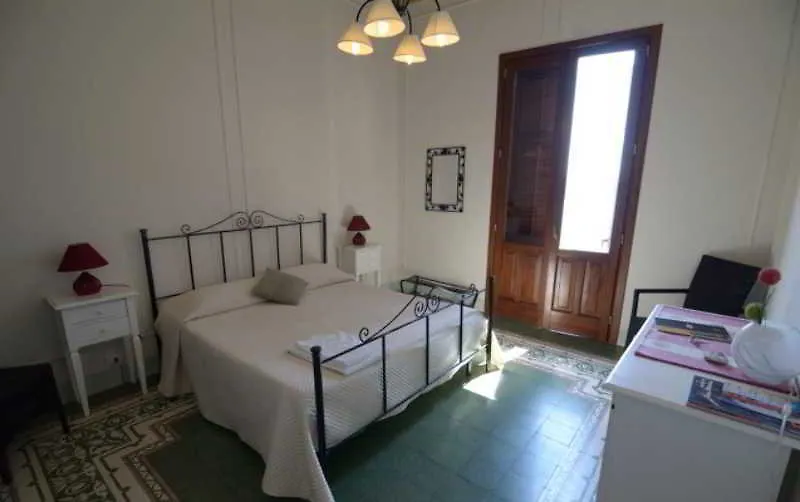 B&B Belveliero - Il Capitano Trapani Oda ve Kahvaltı